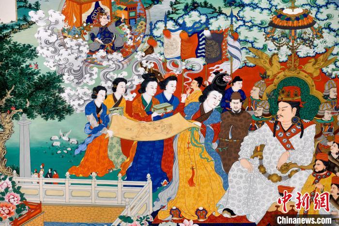 圖為5月16日，展覽中的新創(chuàng)唐卡作品(局部)?！±盍?攝