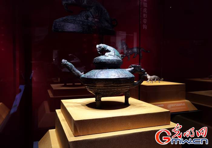 【新春走基層】視頻丨虎年看虎展！來國(guó)博感受虎文化